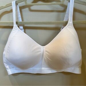 NWOT Hanes Wireless Bra XL